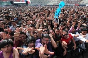 Music fans cheer at the 16th edition of the Vive Latino MusicFestival in Mexico City, Saturday, March 14, 2015. (AP Photo/Marco Ugarte)