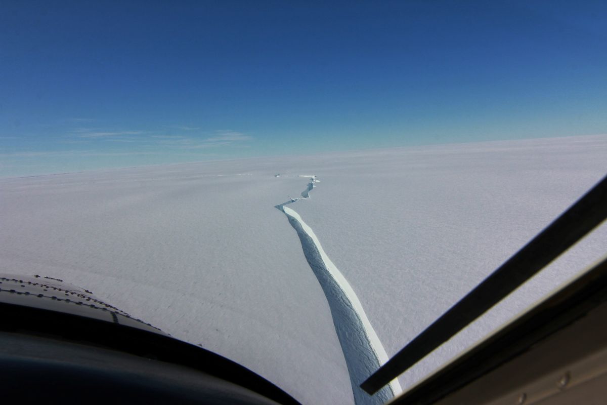 Un iceberg gigante del tamaño de Londres se desprende de la Antártida